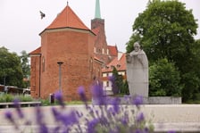 Pomnik papieża Jana XXIII we Wrocławiu