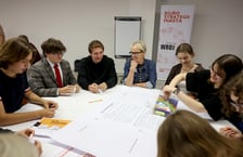 Warsztaty podczas debaty młodzieżowej na temat Strategii Wrocław 2050