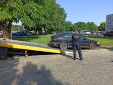 <p>Przykłady niezgodnego z prawem parkowania. Zdjęcia wykonane podczas kontroli Straży Miejskiej Wrocławia między 3 a 9 czerwca</p>