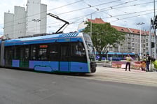 Pesa 146N na ul. Pomorskiej podczas testów torowiska.