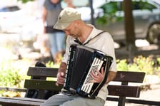 <p>Otwarcie Pomorskiej &ndash; wśr&oacute;d atrakcji koncert O!drakapeli na placyku przy Kaszubskiej</p>