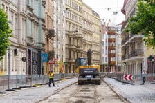 MPK Wrocław wymienia torowisko na ul. Szczytnickiej na odcinku od ul. Piwnej do Curie-Skłodowskiej.