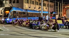 Powitanie 46. Moderusa Gammy. Na zajezdnię Borek przybyli miłośnicy komunikacji miejskiej. Na tej dostawie kończy się kontrakt z Modertrans Poznań na dostawę tramwajów.