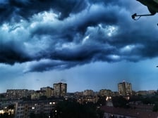 <p>Burzowe niebo nad Wrocławiem 10 lipca</p>