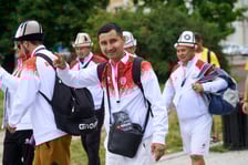 <p>Parada rozpoczynająca Międzynarodowy Turniej Piłki Nożnej Ulicznej Os&oacute;b Bezdomnych Wrocław Cup 2024</p>