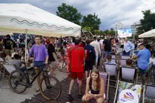 Strefa kibica w Porcie Węglowym Beach Bar podczas finałowego meczu Hiszpania - Anglia