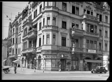 Bierhaus w narożnej kamienicy u zbiegu ul. Drobnera i ul. Dubois. Teraz jest tam apteka.