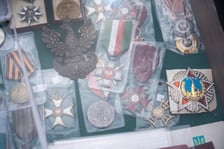 Pchli targ "Na Młynie" pełen jest skarbów. Można je zdobyć - lub tylko pooglądać - w niedziele między godz. 6 a 15