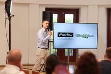 Zdjęcie z konferencji prasowej poświęconej 81. Tour de Pologne (1 sierpnia, Hala Stulecia)