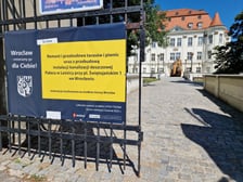 Remont zamku w Leśnicy