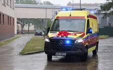 Wojewódzki Szpital Specjalistyczny im. J. Gromkowskiego uruchamia nową karetkę neonatologiczną