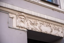 <p>Kamienice i detale architektoniczne na ulicy Nowowiejskiej i sąsiednich ulicach</p>