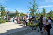 <p>Inscenizowana akcja ratunkowa w ramach Wrocławskiej Akademii Pierwszej Pomocy</p>