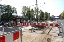 Remont torów na ulicy Grabiszyńskiej na wysokości skrzyżowania z Zaporoską i Szpitalną.