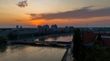 Odra we Wrocławiu, centrum miasta, 19 września rano