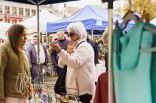 <p>Targi Rzeczy Niepospolitych Artishop na Placu Solnym &ndash; zobaczcie, co można kupić</p>