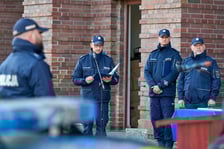 Flota dolnośląskiej policji powiększyła się o 12 pojazdów z napędem hybrydowym