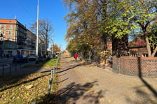 Ulica Trzebnicka. Projekt budowy drogi rowerowej obejmie odcinek od wiaduktu do mostów Trzebnickich