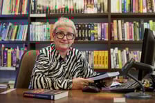 Biblioteka przy Jesiennej (Krzyki-Partynice) jesienią 2023 roku