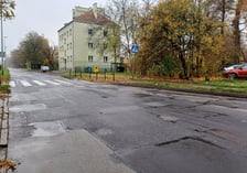 <p>Ulica Mościckiego przed remontem</p>