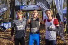 Bieg CITY TRAIL w Lesie Osobowickim we Wrocławiu. Zdjęcia biegaczy