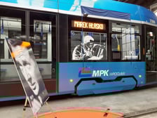 Uroczystość nadania imienia Marka Hłaski wrocławskiemu tramwajowi, 22 listopada 2024