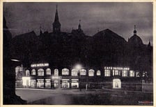 <p>Ulica Świdnicka we Wrocławiu przed II wojną światową.Budynek DT Podwale - na dole funkcjonował salon Opla.</p>