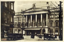 <p>Ulica Świdnicka we Wrocławiu przed II wojną światową. Opera Wrocławska.&nbsp;</p>