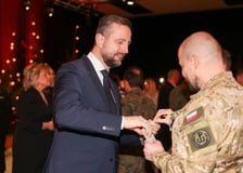 <p>Wigilia dla żołnierzy Wojska Polskiego w Hali Stulecia.</p>