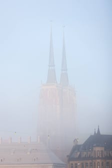 Wrocław we mgle - zdjęcia z poranka 29.12.2024 r.