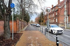 Nowa droga dla pieszych i rowerzystów na al. Poprzecznej na Osobowicach