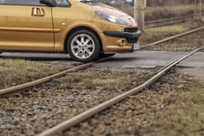 Remontowany będzie odcinek torowiska na ul. Kosmonautów od ul. Jeżowskiej do przystanku "Jeleniogórska". To ostatni fragment trasy na Leśnicę, który jest w złym stanie
