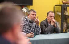 Spotkanie mieszkańców i RO Powstańców Śląskich z przedstawicielami miasta. Z lewej Michał Kwiatkowski, przewodniczący Zarządu Osiedla Powstańców Śląskich, obok Adam Przybyszewski, przewodniczący RO