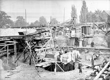 <p><span style="color: #080809; font-family: 'Segoe UI Historic', 'Segoe UI', Helvetica, Arial, sans-serif; font-size: 15px;">Budowa Pompowni Bierdzany, 1926 r.</span></p>