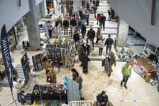 Uczestnicy Targów PupiLove w Pasażu Grunwaldzkim
