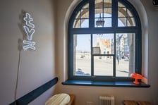 <p>Kawiarnię &bdquo;Łyk&rdquo; znajdziemy w baszcie na moście Pomorskim. Prowadzą ją Cezary Wr&oacute;blewski i Katerina Zubova&nbsp;</p>