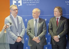 <p>prof. Małkiewicz, prof. Ponikowski i prof. Suwalski</p>