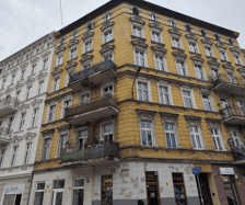 <p>Jedności Narodowej 90</p>
