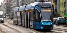<ul>
<li><strong>9,23 zł/10,18 zł</strong> - Koszt przejazdu jednego km autobusu solo/przegubowego</li>
<li><strong>17,78 zł</strong> - Koszt przejazdu jednego km tramwaju</li>
<li><strong>3 757 983 zł</strong> -&nbsp; Zakup jednego autobusu elektrycznego (przegubowy eCitaro)</li>
<li><strong>399,87 zł</strong> - Miesięczne utrzymanie jednego roweru miejskiego</li>
<li><strong>550 tys.</strong> - Średnia dzienna liczba pasażer&oacute;w MPK</li>
<li><strong>8 293 538 zł</strong> - Zakup jednego tramwaju niskopodłogowego (Pesa 146N)</li>
<li><strong>1 946 844 zł</strong> - Zakup jednego autobusu spalinowego (Mercedes Citaro)</li>
<li><strong>650 tys. zł</strong> - Budowa przystanku wiedeńskiego (peron wiedeński)</li>
<li><strong>70 mln zł</strong> - Program poprawy infrastruktury szynowej TORYWOLUCJA</li>
</ul>