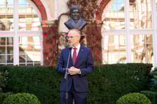 <p>Już wkr&oacute;tce do Ossolineum trafią dokumenty i materiały z wrocławskich osiedli &ndash; dr Łukasz Kamiński, dyrektor Zakładu Narodowego im. Ossolińskich</p>