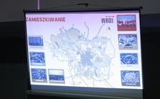 <p>Konsultacje Strategii Wrocław 2050 z młodzieżą. Stadion Olimpijski, 10.04.2025&nbsp;</p>
