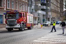 Akcja straży i policji przy III LO na Nadodrzu (12 kwietnia 2025)