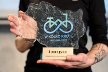 <p>Wręczenie nagr&oacute;d 6. edycji akcji &bdquo;W k&oacute;łko kręcę&rdquo; w Barbarze</p>