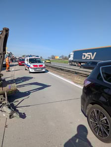 Autostrada A4 zablokowana w kierunku Wrocławia. Jedna osoba zginęła w wypadku. Korek ma 25 km