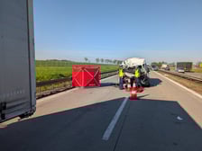 Autostrada A4 zablokowana w kierunku Wrocławia. Jedna osoba zginęła w wypadku. Korek ma 25 km