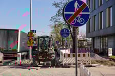 Przebudowa chodnika przy Ślężnej, kwiecień 2025
