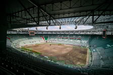 Wymiana murawy na stadionie Tarczyński Arena we Wrocławiu