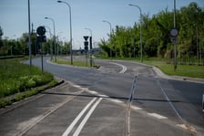 Ulica Bardzka i początek nowej wydzielonej trasy autobusowej na Jagodno