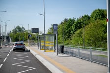 Przejazd wydzieloną trasą autobusową na Jagodno