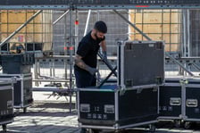 W Rynku budują scenę na 23. bicie Gitarowego Rekordu Świata
